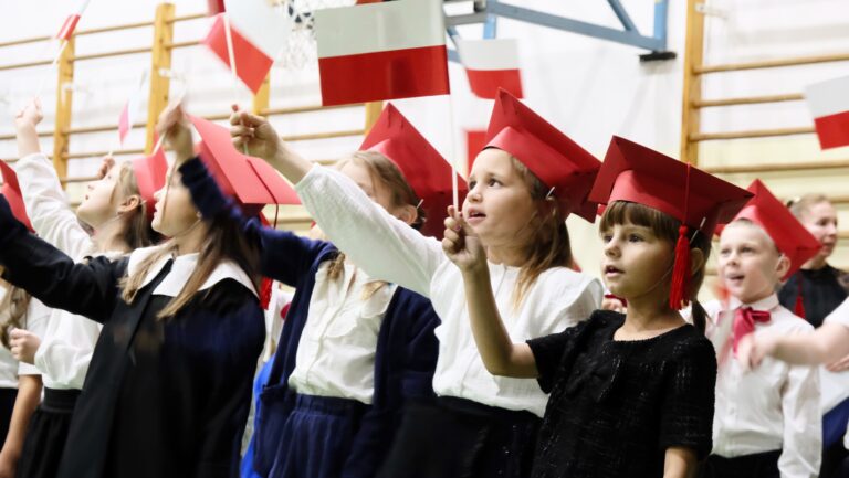 Ślubowanie klas pierwszych 2025 w PSP21 w Radomiu